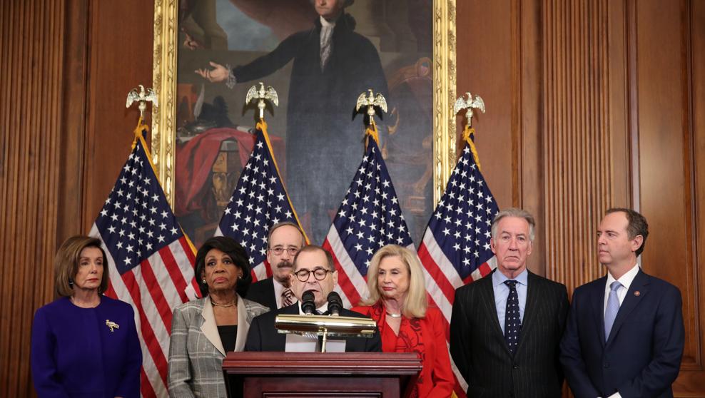 2019-12-10T142436Z_702704172_RC2ESD96RUVQ_RTRMADP_3_USA-TRUMP-IMPEACHMENT_20191210153032-kdDE-U472169636253lMI-992x558@LaVanguardia-Web